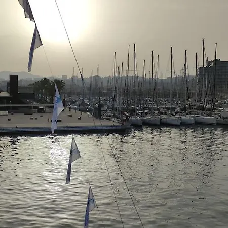 Precioso Barco En Barcelona Bateau-hôtel Badalona